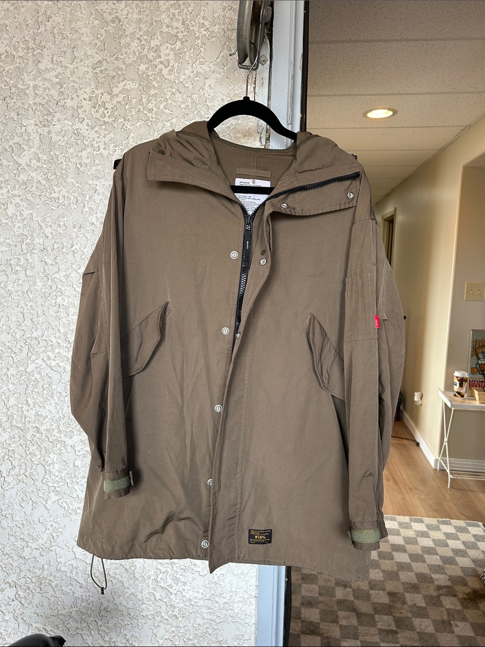WTAPS Olive Hooded Field Jacket - Casual Military Style